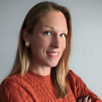 headshot of Jennifer Schitter